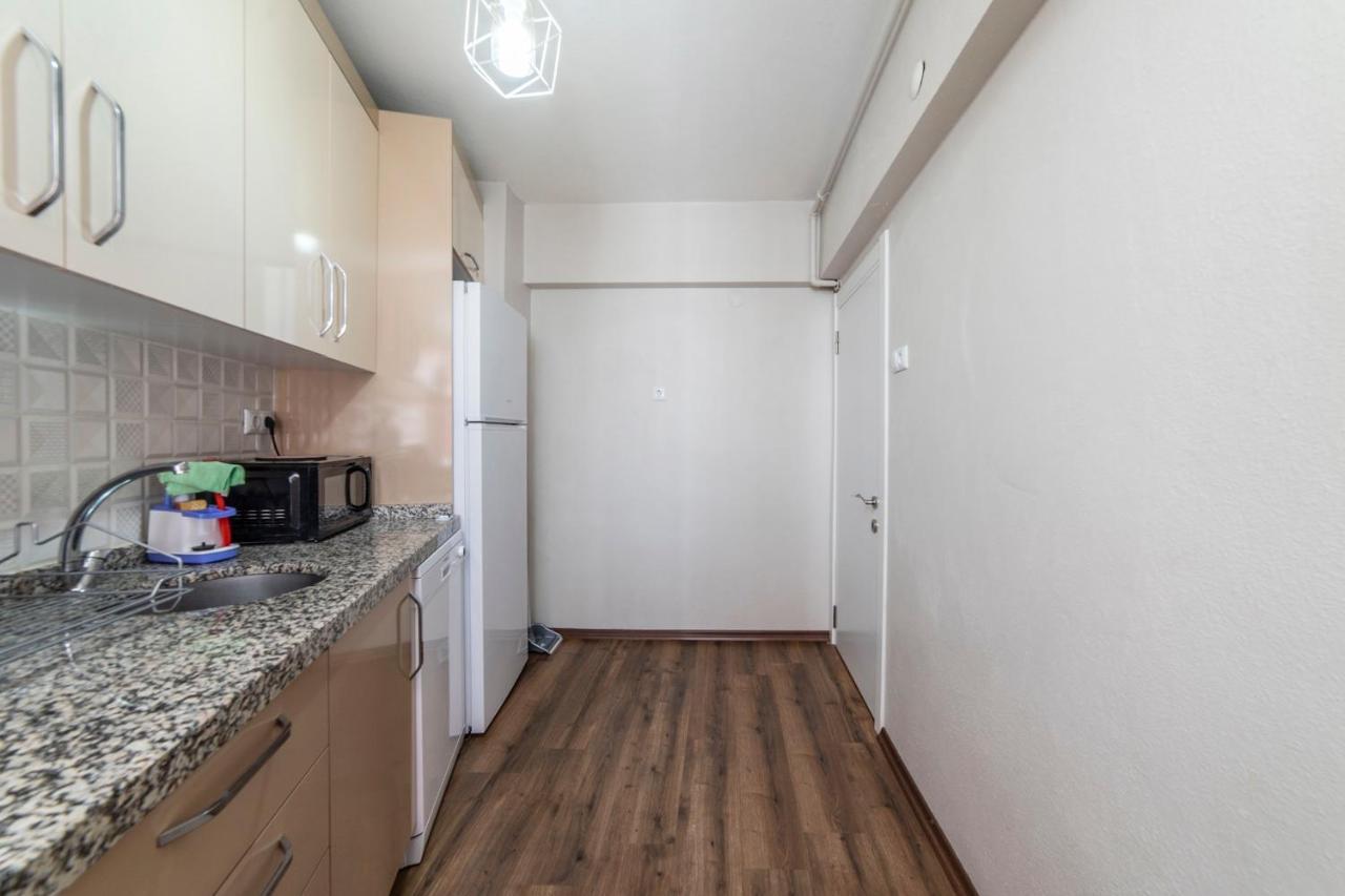 Centrally Located 2 Bedroom Apt With Netflix Бурса Екстериор снимка