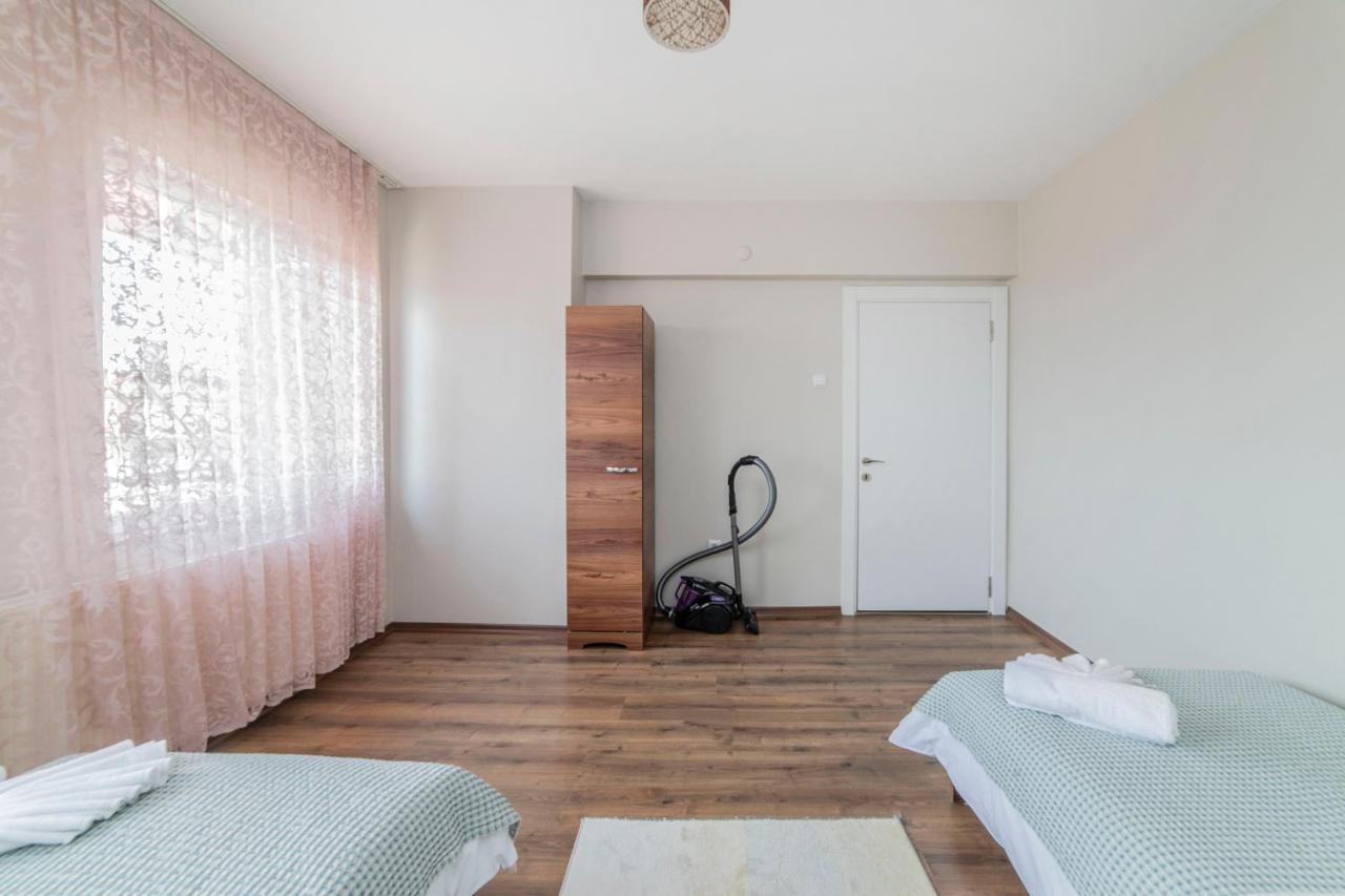 Centrally Located 2 Bedroom Apt With Netflix Бурса Екстериор снимка