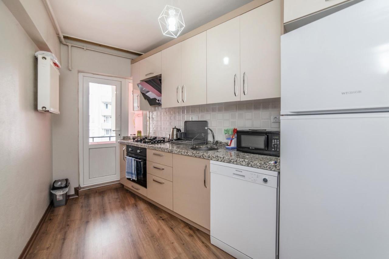 Centrally Located 2 Bedroom Apt With Netflix Бурса Екстериор снимка